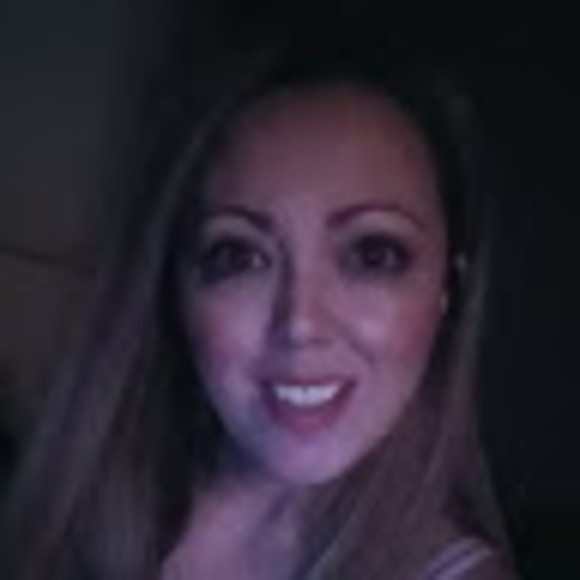 Meet your Posher, Lorena - Picture 1 of 1